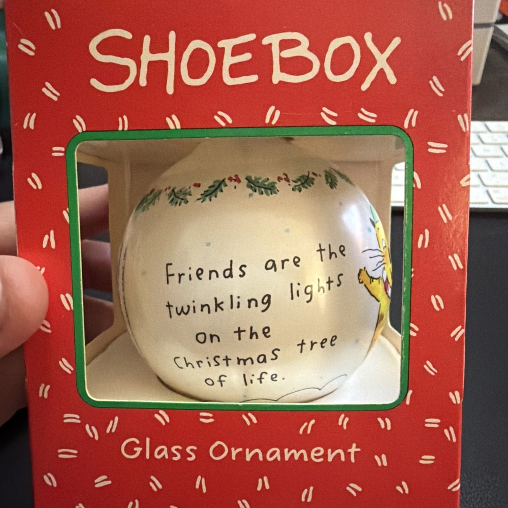 1992 Hallmark Shoebox Glass Ball Christmas Ornament Cat Friends Are Twinkling!